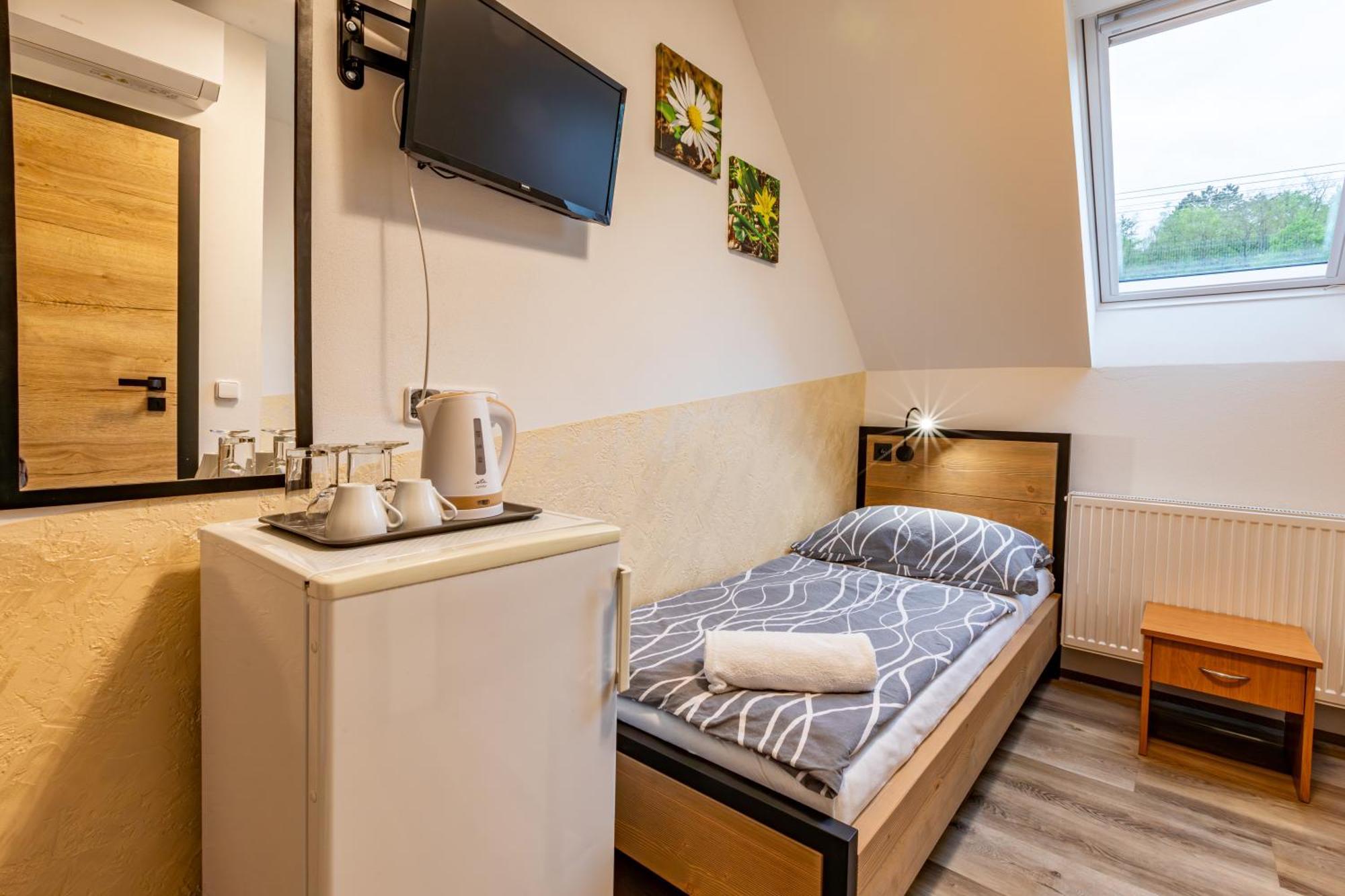 Penzion Kormorán Vranov nad Dyjí Esterno foto