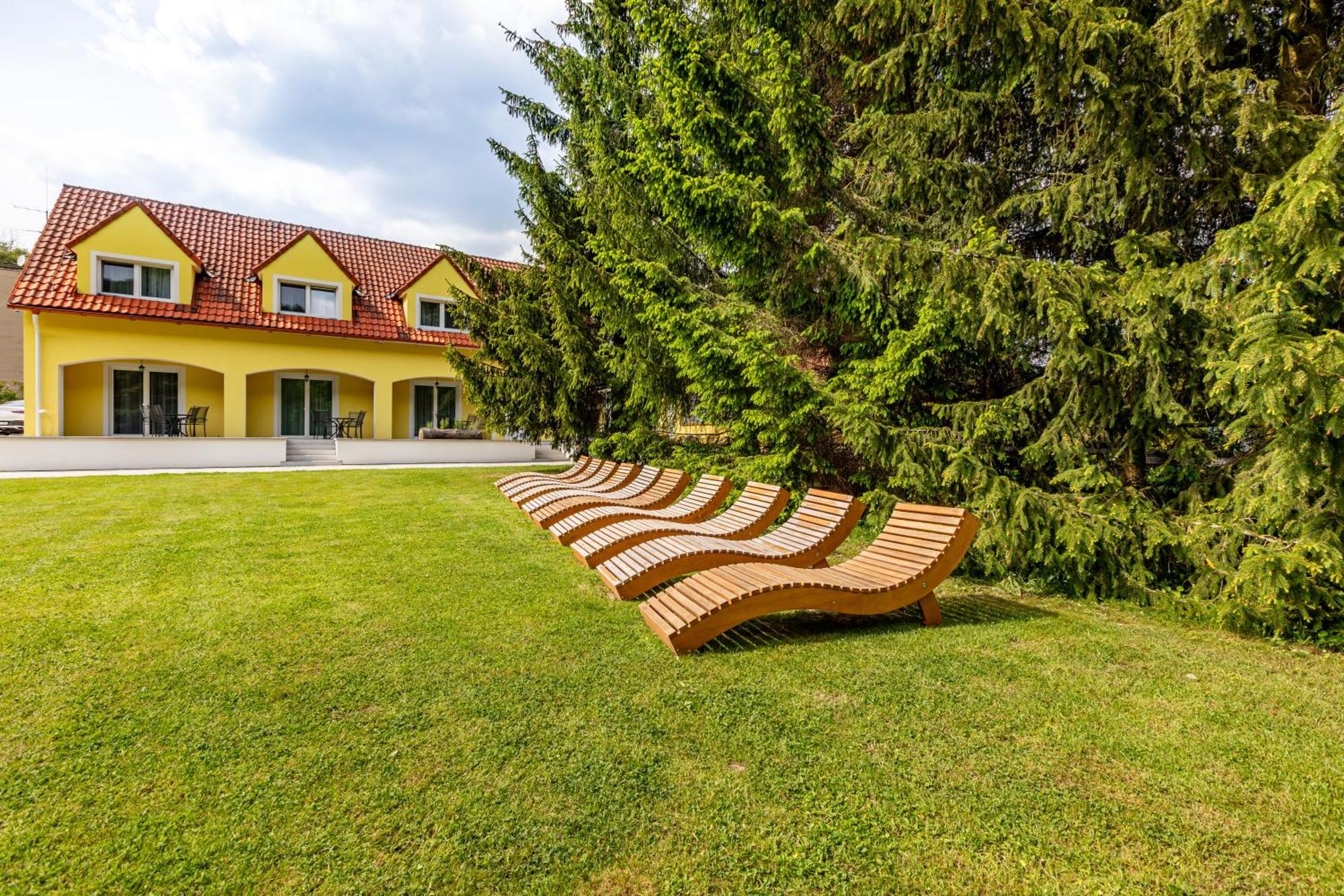 Penzion Kormorán Vranov nad Dyjí Esterno foto